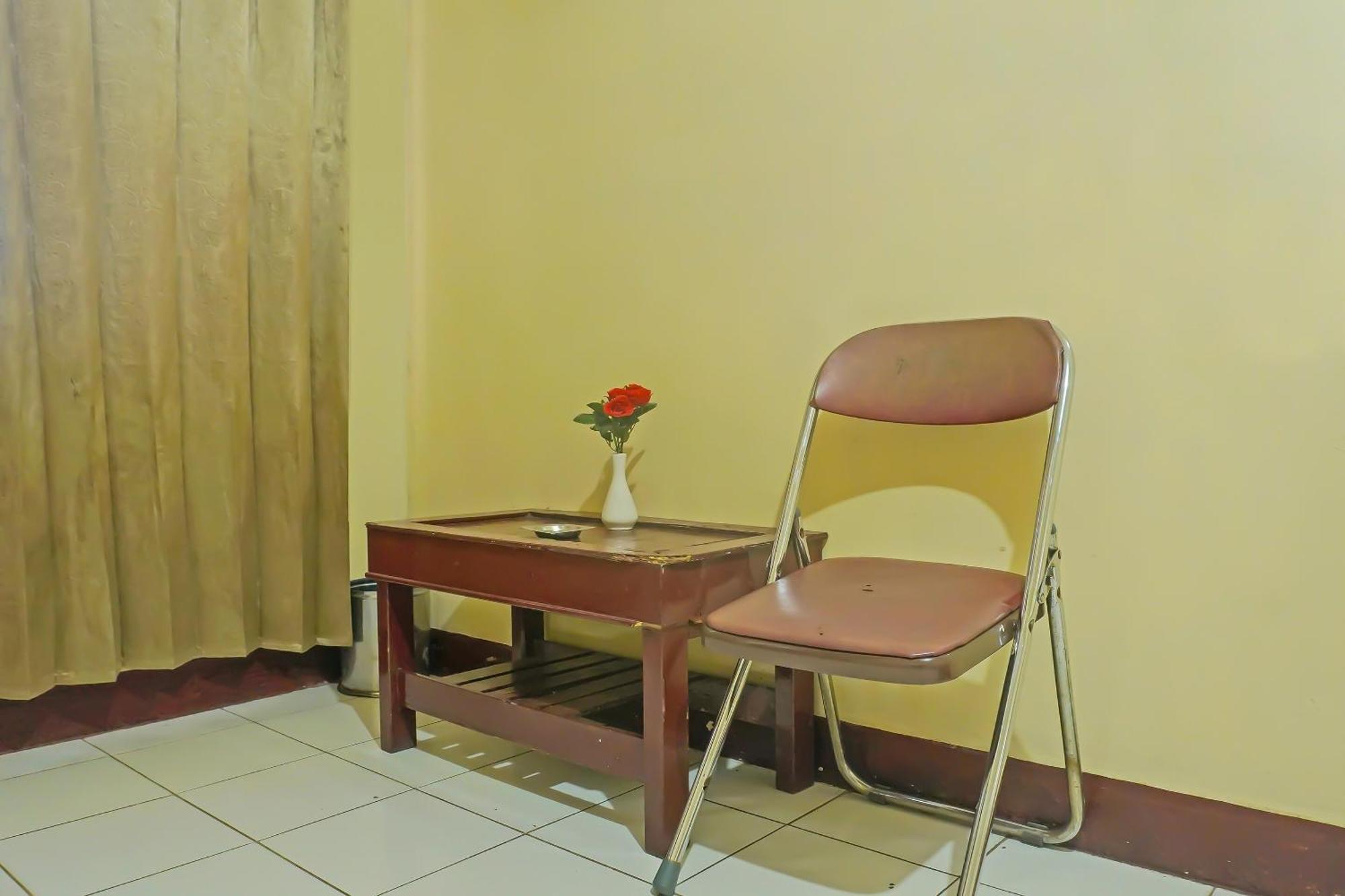 Spot On 92466 Adam Kost Syariahnearwisata Jembatan Barito Hotel Banjarmasin  Kültér fotó